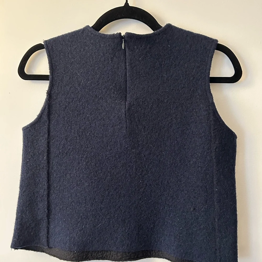 COS Indigo Wool Sleeveless Cropped Top - Picture 3 of 9